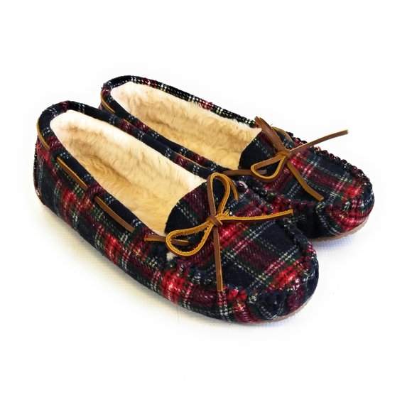 minnetonka plaid slippers